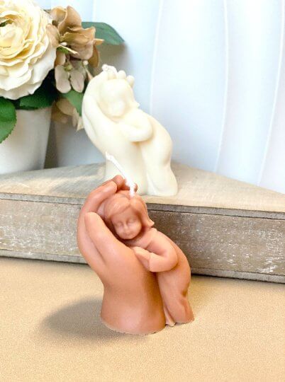 Mother's Touch Scented Candle-4